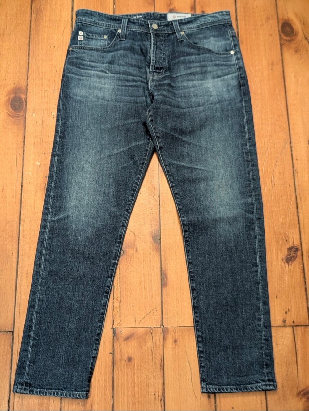 NWOT AG SAYRE COOL TAPERED STRETCH PREMIUM JEANS MEDIUM WASH WHISKERED | 32 x 30